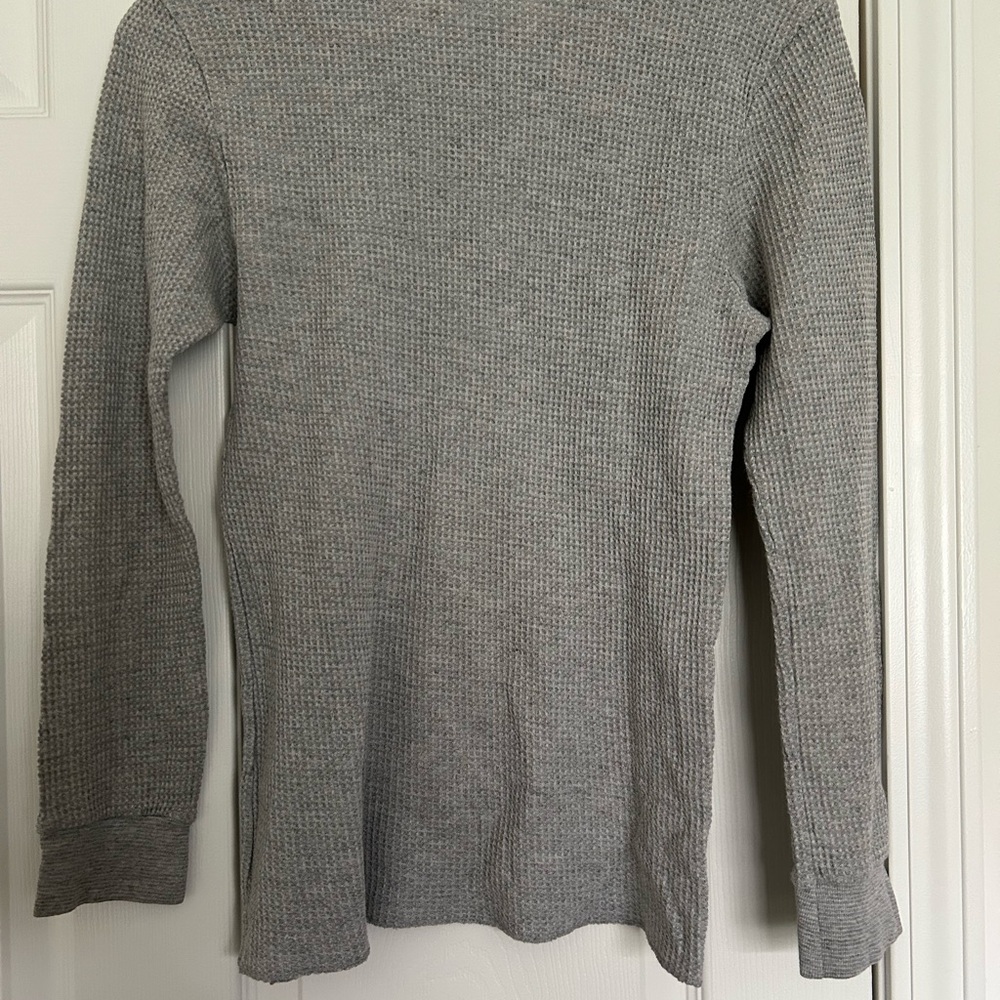 Gray Waffle Knit Long Sleeve Top - Picture 2 of 4